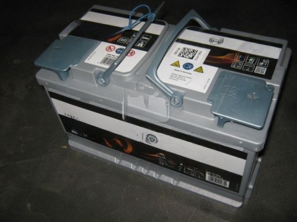 Акумулятор 80Ah-12v BOSCH AGM (S5A11) (315x175x190),R,EN800