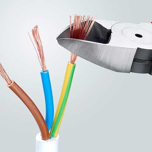 Кусачки бокові (бокорізи) O3,0мм, 125мм KNIPEX 70 01 125, фосфатовані