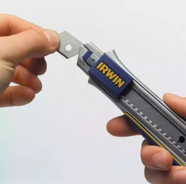 Ніж с отлам сегм Pro Touch 25мм AUTO LOAD SNAP-OFF KNIFE