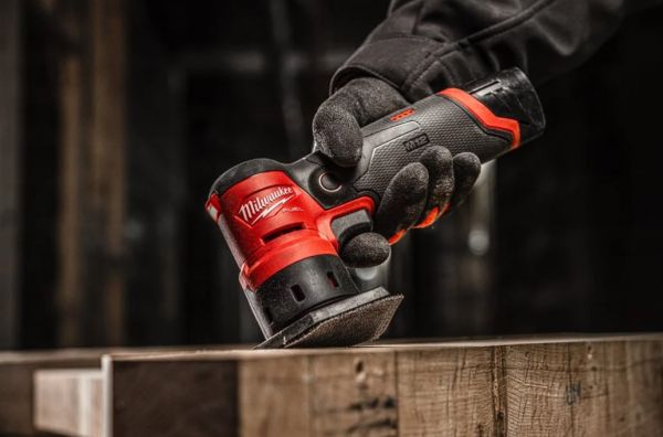 Шліфмашина вібраційна акумуляторна безщіткова MILWAUKEE, M12 FDSS-0B (каркас, картонне пакування)
