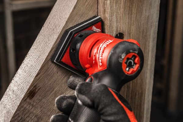 Шліфмашина вібраційна акумуляторна безщіткова MILWAUKEE, M12 FDSS-0B (каркас, картонне пакування)