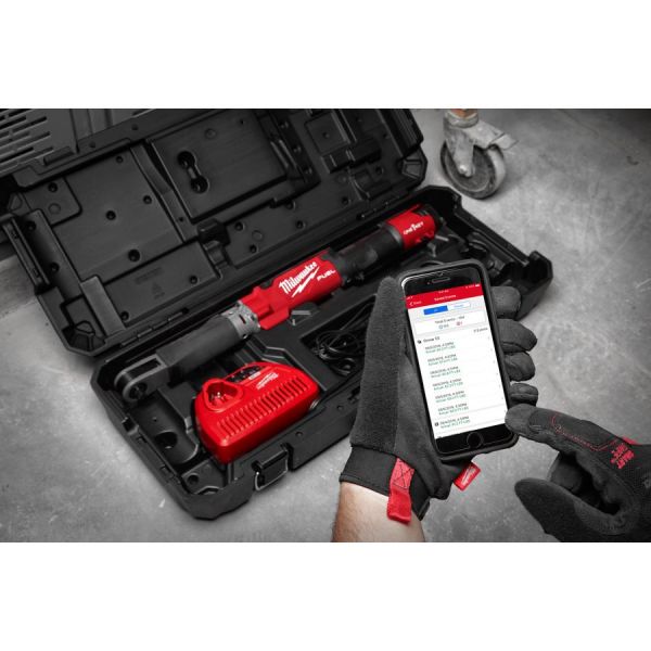 Ключ динамометричний електронний 3/8'' MILWAUKEE, M12 ONEFTR38-0C (13,6-135,6Нм) (каркас, кейс)