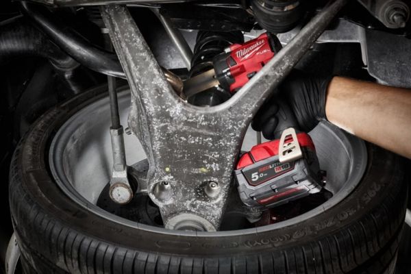 Гайковерт акумуляторний безщітковий 1/2'' MILWAUKEE, M18 FIW2P12-502X, 339Нм, з піном (зарядний пристрій M12-18 FC, 2 акумулятор
