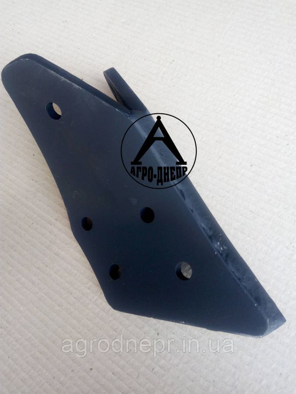 Корпус предплужника правий KUHN (581406) Корпус предплужника правий KUHN (581406)