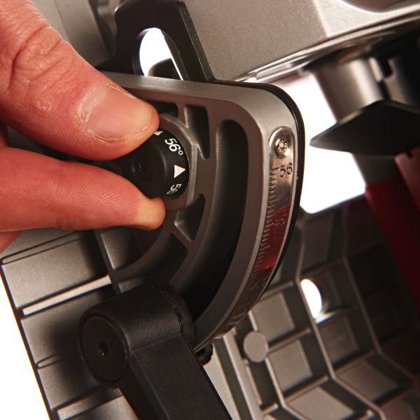 Циркулярна пила MILWAUKEE CS 60 184 мм 4933419225 (+пильний диск, паралельний упор, адаптер для пилососу, ключ для диска, картон