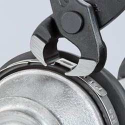 Кліщі для хомутів з вушками, 220мм KNIPEX 10 98 I220, фосфатовані