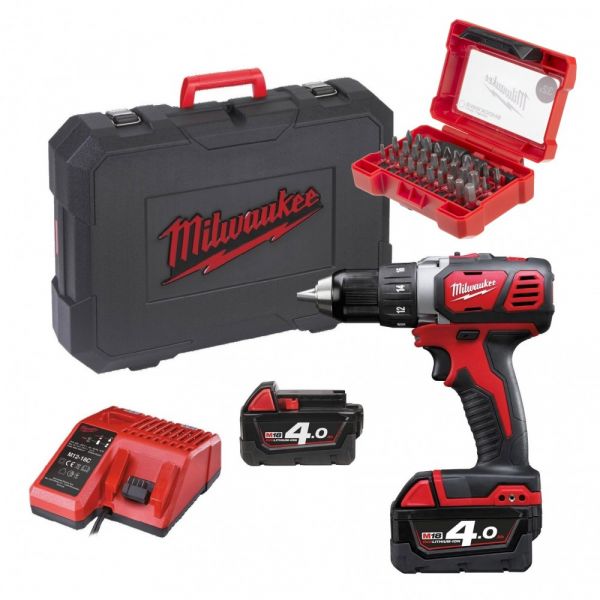 Дриль-шуруповерт акумуляторний MILWAUKEE M18 BDD-402CA (зарядний пристрій М12-18 С , 2 акумулятори В4 4Аг, кейс, набор біт 32шт)