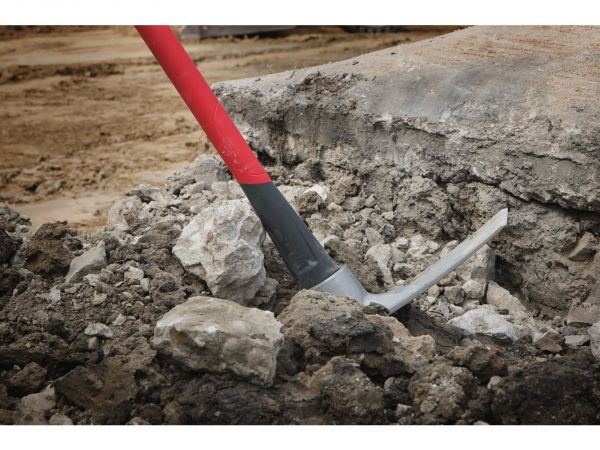 Кірка з рукояткою зі скловолокна Fiberglass MILWAUKEE, 2,3кг