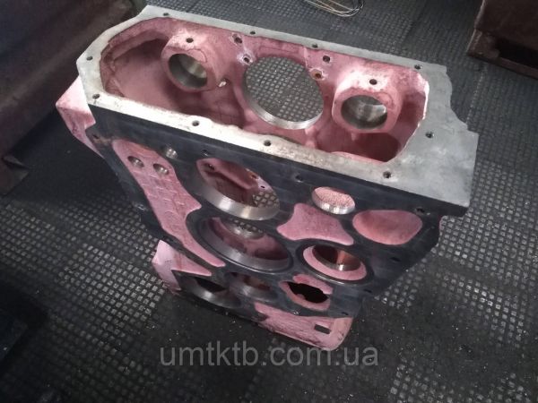Корпус раздаточной коробки Т-150 151.37.301-5  ХТЗ
