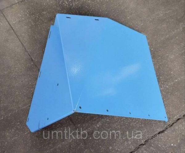 Закрылок правый унифицир. кабины МТЗ (УМТК) 80-8404020-01