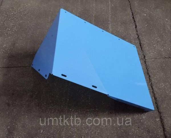 Закрылок левый унифицир. кабины МТЗ (УМТК) 80-8404020