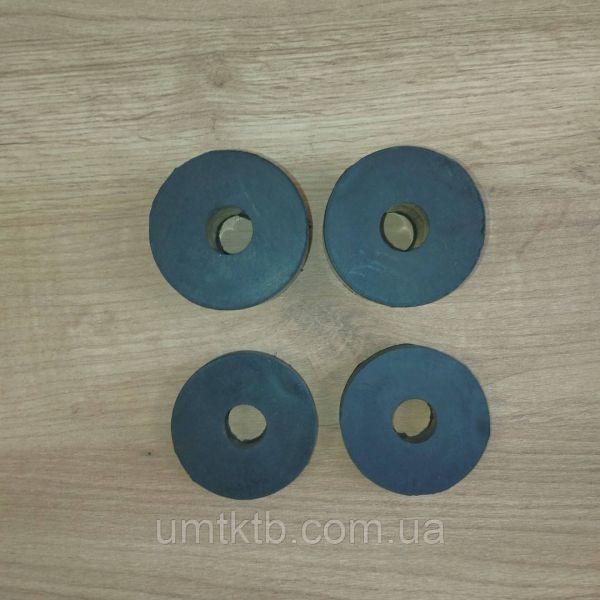 Подушка кабины Т-25 (компл. 2+2) Т30.47.093/094