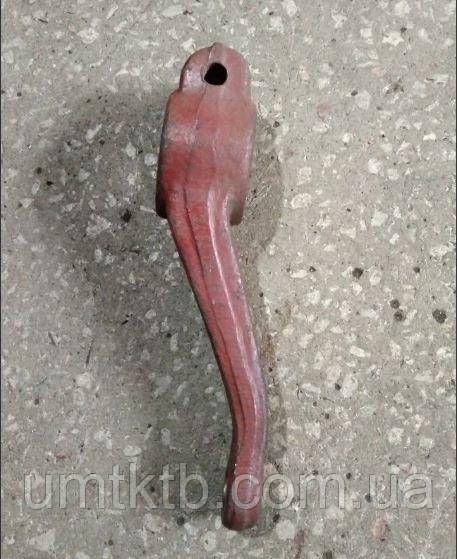 Рычаг выключения муфты сцепления на трактор Т-150  150.21.271-4