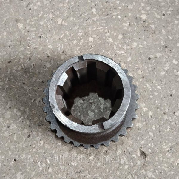 Втулка зубчатая (пр-во ХТЗ) 151.37.411