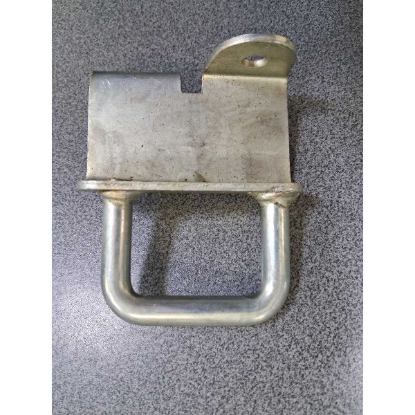 Скоба замку капота МТЗ-80 80-8402420-A