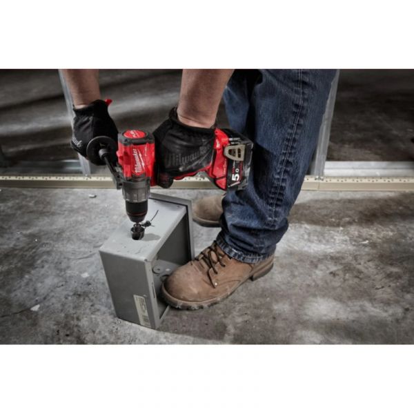 Аккумуляторная дрель-шуруповерт MILWAUKEE M18 ONEPD2-502X FUEL ONE-KEY (Li-Ion5Ач) крутящий момент 135Нм