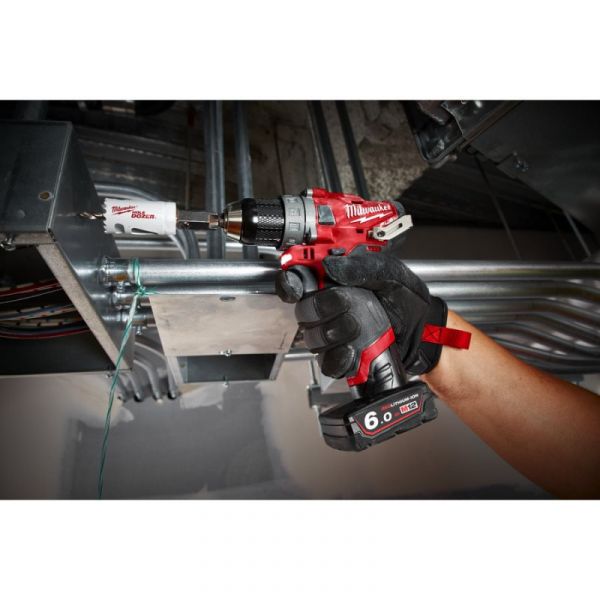 Дрель-шуруповерт аккумуляторный MILWAUKEE, M12 FDD-202X, 37Нм (+ заряд.устройство, 2 акум.Х 2Ач, HD кейс)