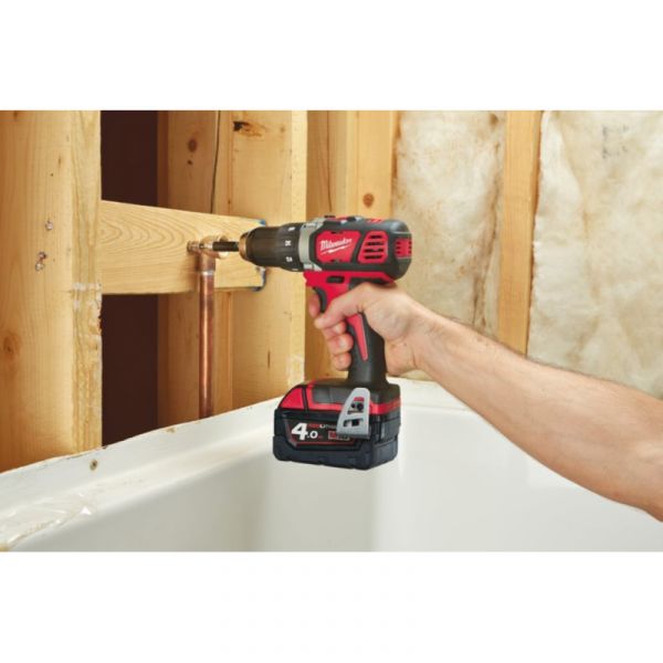 Дриль-шурупокрут акумуляторний MILWAUKEE, M18 BDD-202С, 50Нм (+ зар.пристр, 2 акум.Х 2Аг, кейс)