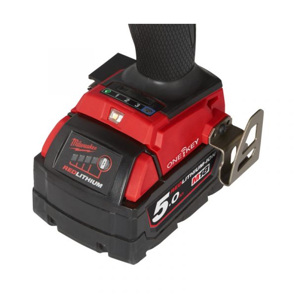 Дрель-шуруповерт аккумуляторный MILWAUKEE, M18 ONEDD2-502X, 135Нм (+заряд.пр., 2акум. Х5Ач, HDкейс)