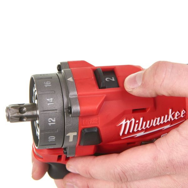 Дрель-шуруповерт с ударом аккумуляторный MILWAUKEE, M12 FPDXKIT-202X, 44Нм