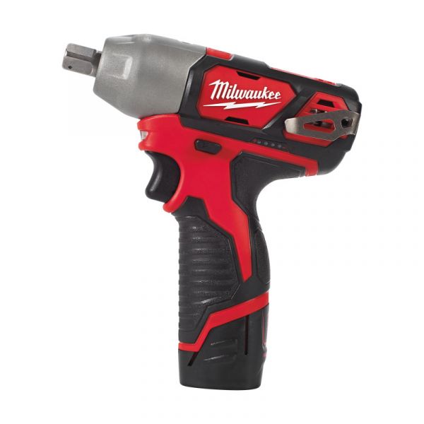 Гайкокрут акумуляторний 1/2" MILWAUKEE, M12 BIW12-202C, 138Нм, (+зар.пристрій, 2 акум.Х 2Аг, кейс)