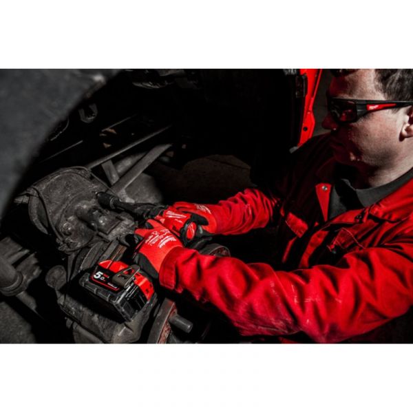 Гайковерт высокомоментный MILWAUKEE 1/2" (339 Нм) MILWAUKEE M18 FUEL FIW2P12-502X с фиксацией пином