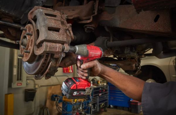 Ударный гайковерт (300 Нм) НMILWAUKEE 1/2" M18 FUEL ONEIWF12-0 ONE-KEY с фрикц. кольцом 4933451153