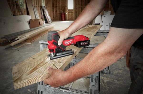 Пила лобзикова акумуляторна безщіткова MILWAUKEE M18 FBJS-0X (каркас+HD кейс)