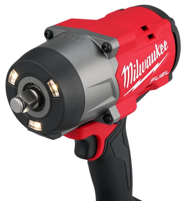 Гайковерт акумуляторний безщітковий MILWAUKEE 1/2" (2034 Нм) M18 FHIWF2F12MC-502X жилет + ліхтар
