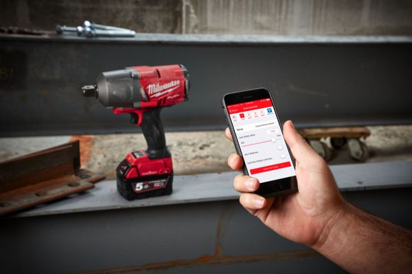 Гайковерт акумуляторний безщітковий MILWAUKEE 3/4" (2034Нм) M18 ONEFHIWF34-0, з кільцем (каркас) + M18 B5 подарунок