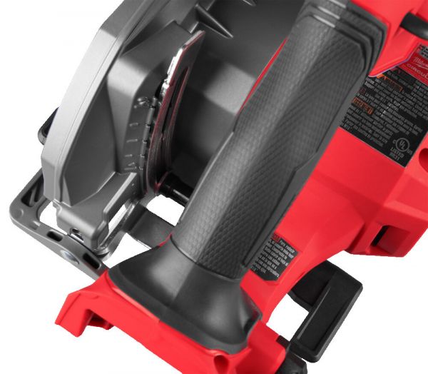 Пила дискова аккумуляторна безщіткова MILWAUKEE M18 FCS552-0, Ø165мм (каркас) + M18 B5 подарунок