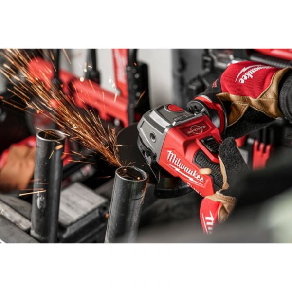 Шлифмашина угловая аккумуляторная MILWAUKEE, M18 ONEFSAG125XB-0X, Ø125мм (HDкейс)