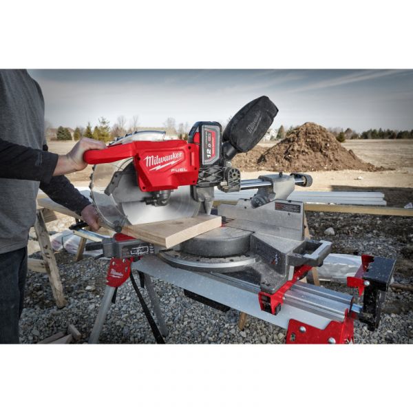 Пила торцювальна MILWAUKEE M18 M18 FMS305-121 4933471122